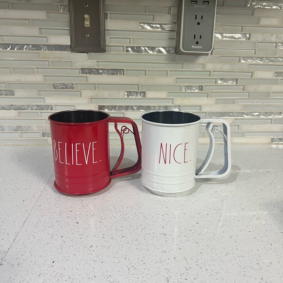 Rae Dunn Christmas Sifters - Picture 1 of 7